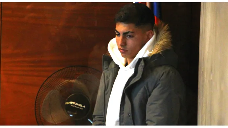 El jugador de Colo Colo, Jordhy Thompson, cumplirá arresto parcial