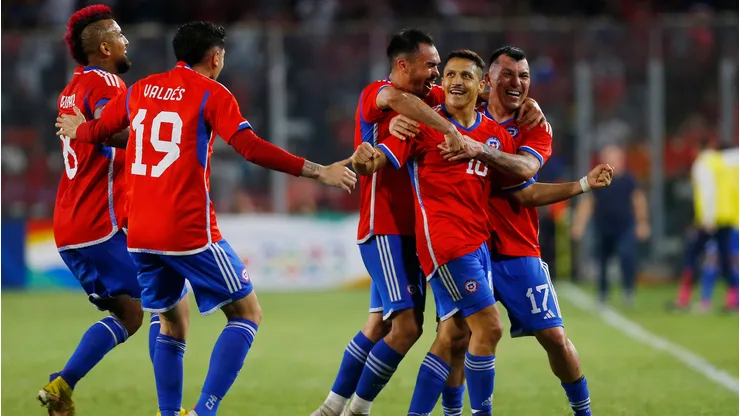 Carlos Gustavo De Luca puntualizó que se debe mantener en cancha a los experimentados como Alexis Sánchez. Jugadores como Damián Pizarro pueden ser opción recién en el complemento.