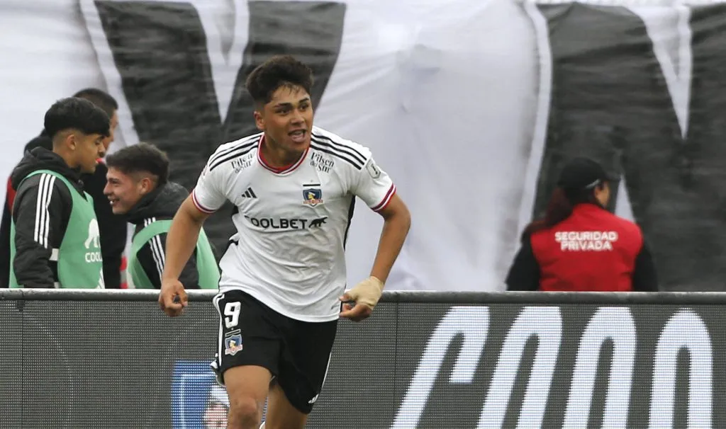 Damián Pizarro suma siete goles esta temporada por Colo Colo y ahora podría ser titular contra la selección de Paraguay