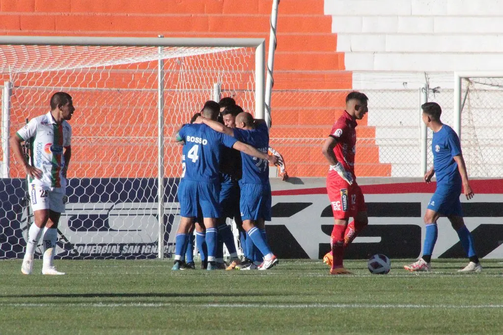 Audax Italiano sorprendió de visita a Cobresal en el norte, venciéndolo por 4-3. (Foto: Óscar Tello/Photosport)