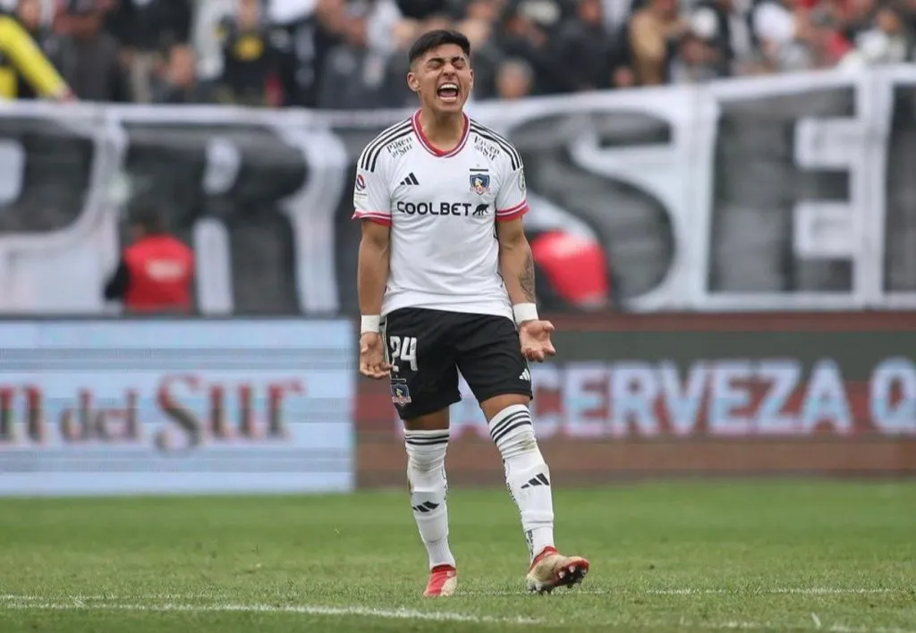 Actualmente Jordhy Thompson está apartado del primer equipo de Colo Colo.