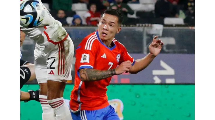 El futbolista Matías Fernández fue denunciado por violencia intrafamiliar. (Foto: Photosport)