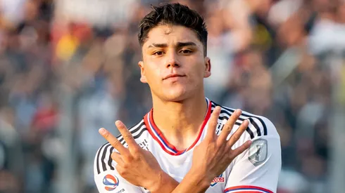 Para "Clavito" Godoy el delantero de Colo Colo todavía no cumple con lo mínimo que se le exige.