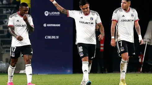 Los cortados Darío Lezcano y Fabián Castillo hacen de las suyas al margen de Colo Colo. (Foto: Photosport)