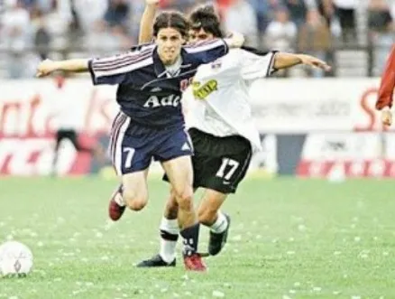 Rivarola, amo y señor en los clásicos el año 2000 (Archivo)