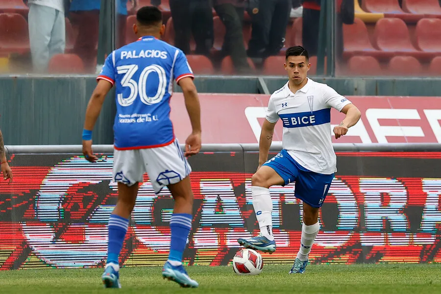 La UC y la U se ven las caras en el Clásico Universitario | Foto: Photosport