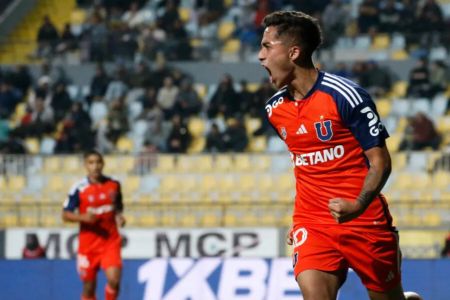 Neira también se ilusiona con Lucas Assadi. | Foto: Photosport