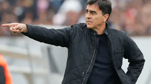 Revelaron el gran deseo de Gustavo Quinteros que complica a Colo Colo.