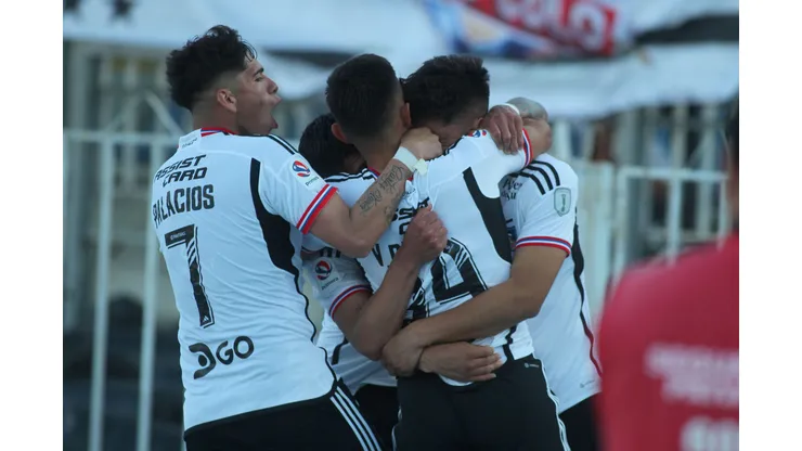 Los albos presentarán varios movimientos en su formación contra La Calera. (Foto: Jorge Loyola/Photosport)