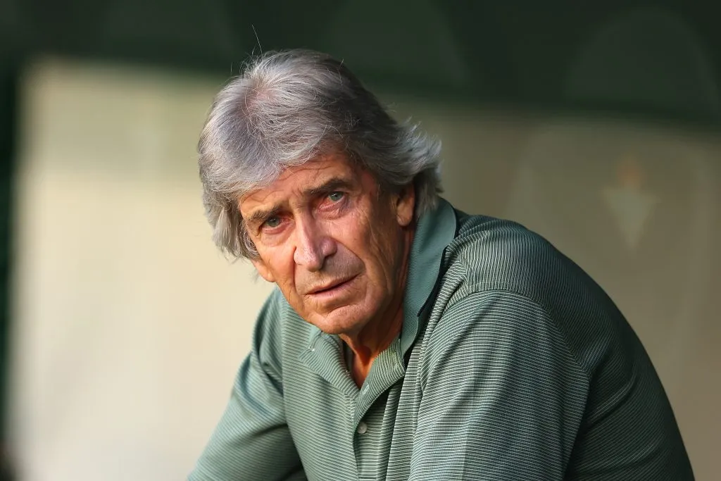Manuel Pellegrini espera los exámenes médicos de Claudio Bravo (Foto: Getty)