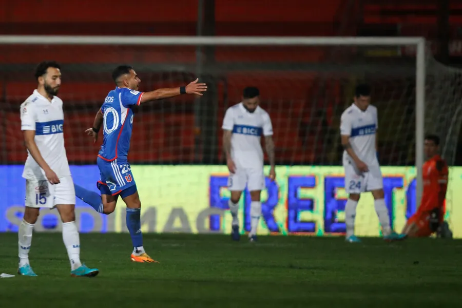 La U se quedó con el último clásico ante la UC | Foto: Photosport