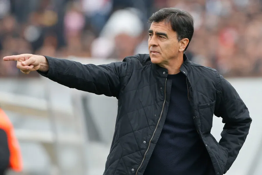 ¿Sigue o no sigue Quinteros? | Foto: Photosport