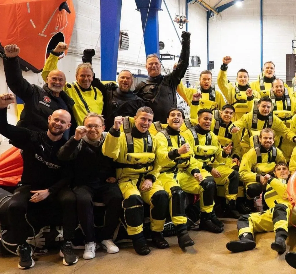 Una gran actividad tuvo el Midtjylland con los bomberos de Herning (Prensa Midtjylland)