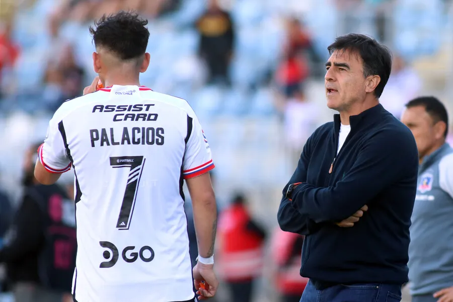 ¿Sigue o no Quinteros? | Foto: Photosport