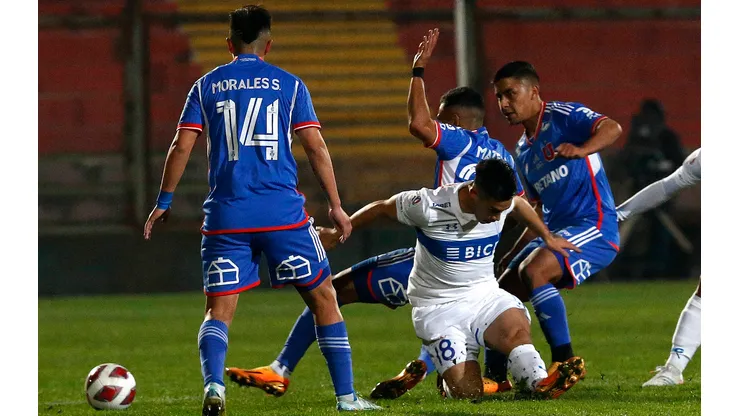 Los cruzados en este 2023 disputaron cinco clásicos, de los cuales perdieron 3 y empataron 2.