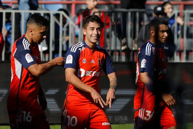 La U venció a Huachipato y llegó a la cima. De ahí en más, se olvidó de ganar, prácticamente (Photosport)