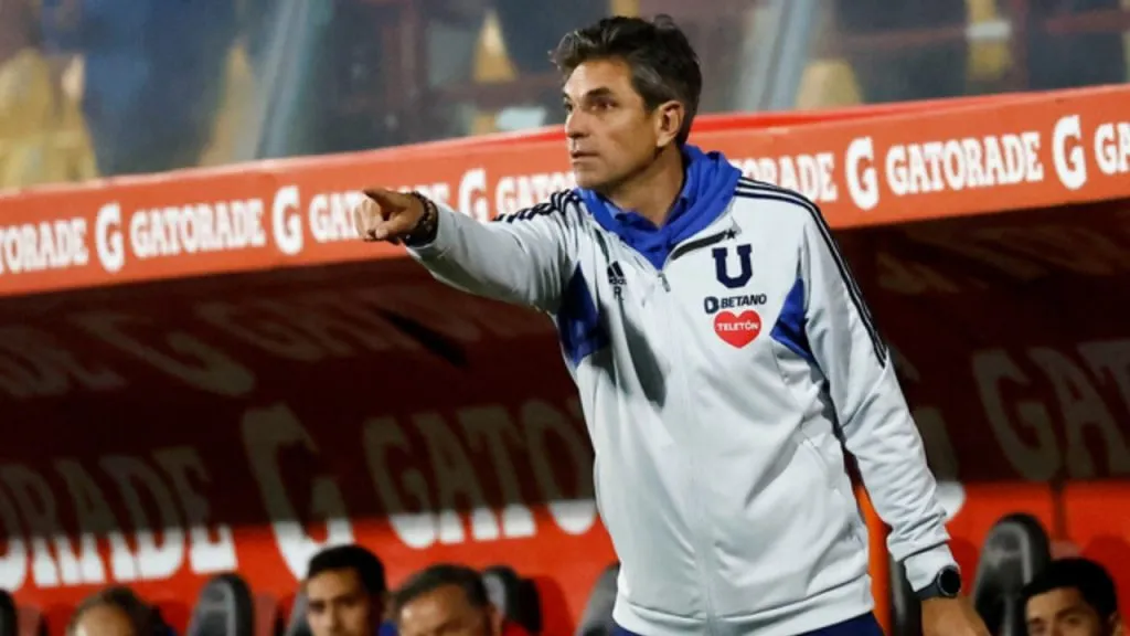 Pellegrino sigue siendo muy cuestionado por su presente azul (Photosport)