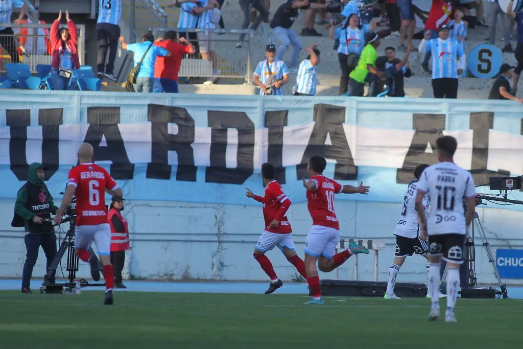Cristóbal Jorquera no celebró su gol con Magallanes por respeto a su pasado en Colo Colo. (Foto: Jorge Loyola/Photosport)