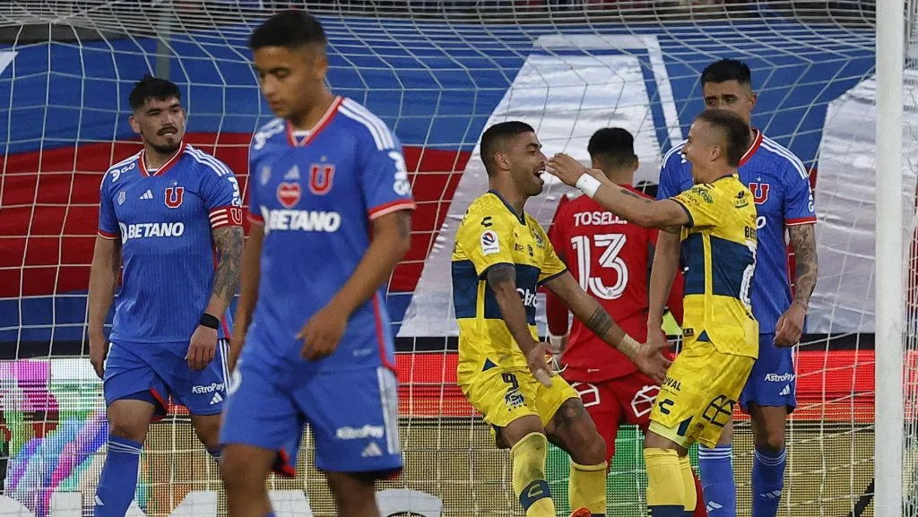 La U perdió ante Everton y queda noveno con 34 puntos.