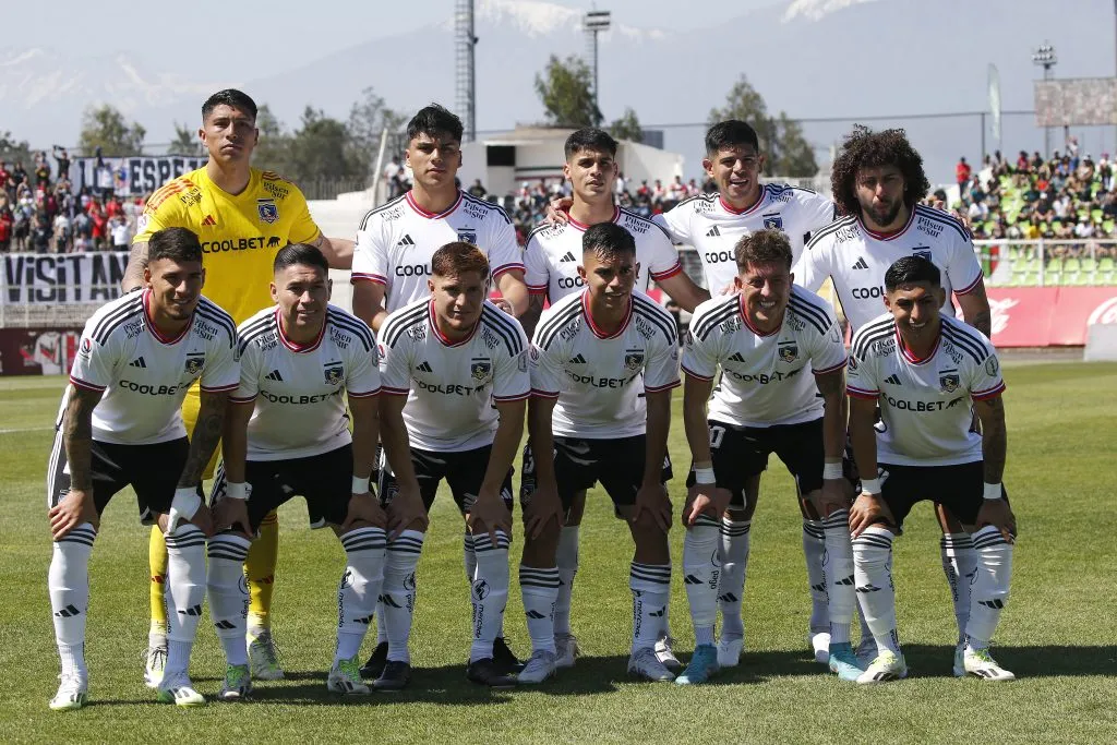 Esta fue la última formación que utilizó Colo Colo hace un mes por el Campeonato Nacional. (Foto: Javier Salvo/Photosport)