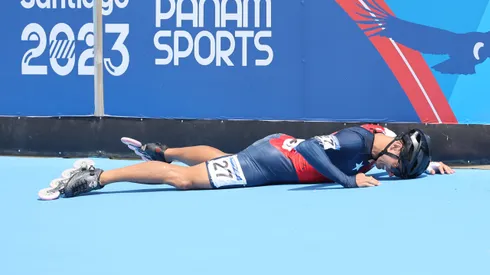 Emanuelle Silva sufrió una dura caída en la final de los 500 metros en el patinaje en velocidad. (Foto de Alejandro Pagni/Santiago 2023 vía Photosport)