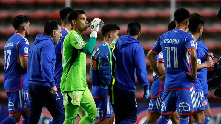 La U tiene formación para enfrentar a Everton.