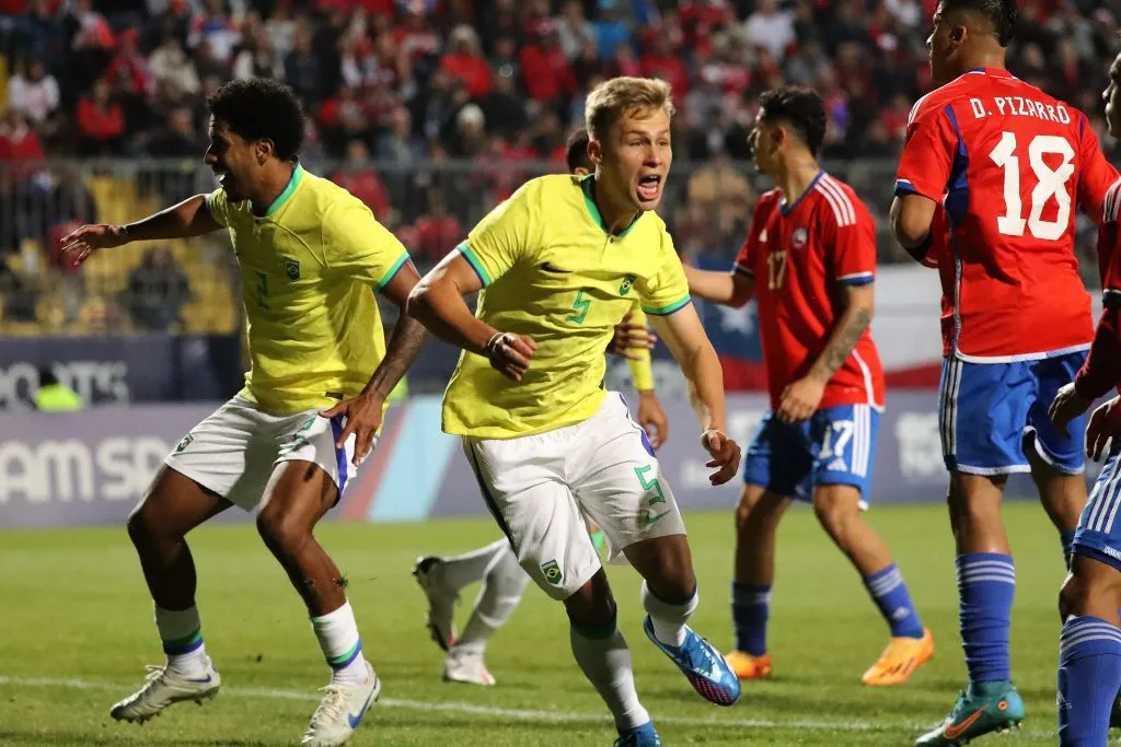 Ronald Cardoso marcó el empate ante Chile, lo que finalmente forzó la definición a los penales (Photosport)
