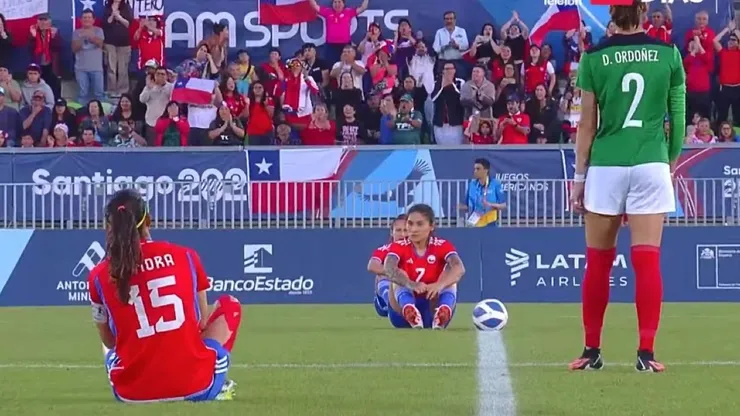 Las jugadoras de La Roja Femenina se manifestaron antes de disputar la final
