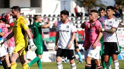 Titular albo está entre algodones.