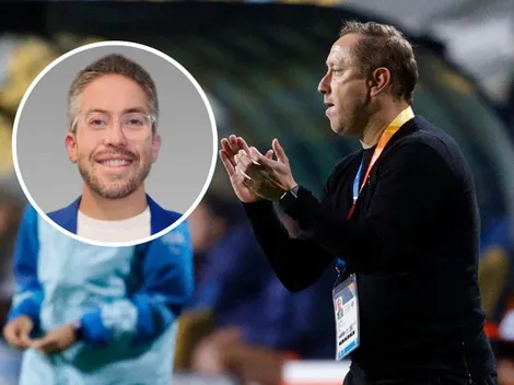 Pelotazo le presta el ropero completo a Luis Mena por polémica en La Roja Femenina