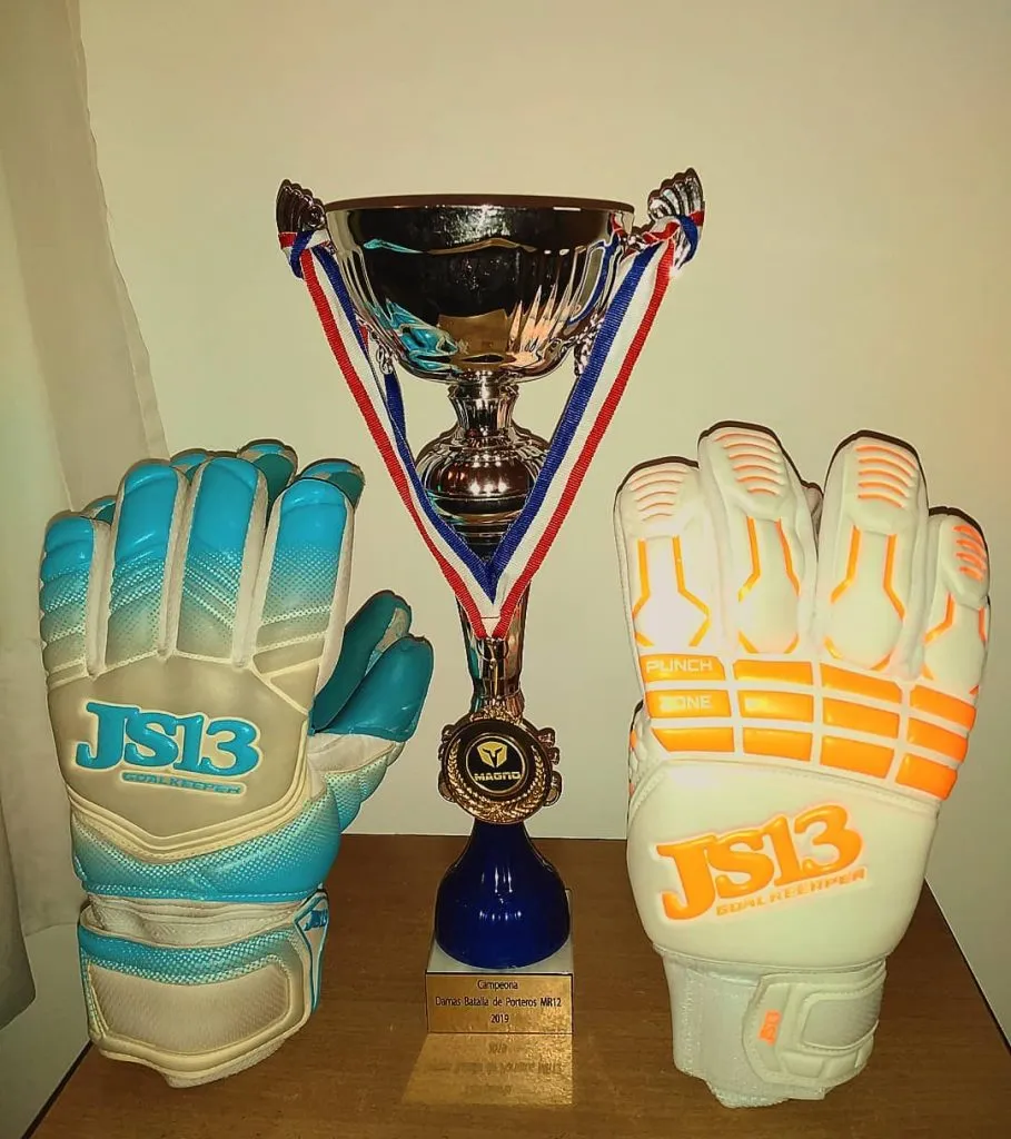 Los premios que ganó Chesca Caniguán en esa jornada en Hualpén (Instagram)