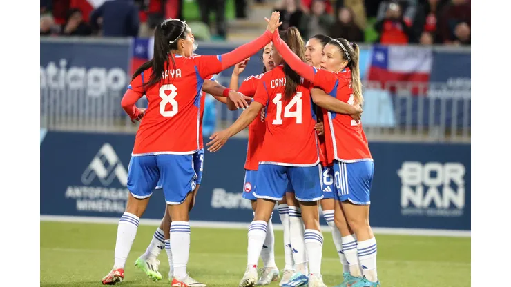Chile jugará con una arquera improvisada la final del fútbol femenino de los Juegos Panamericanos. (Foto: Manuel Lema O/Santiago 2023 vía Photosport)