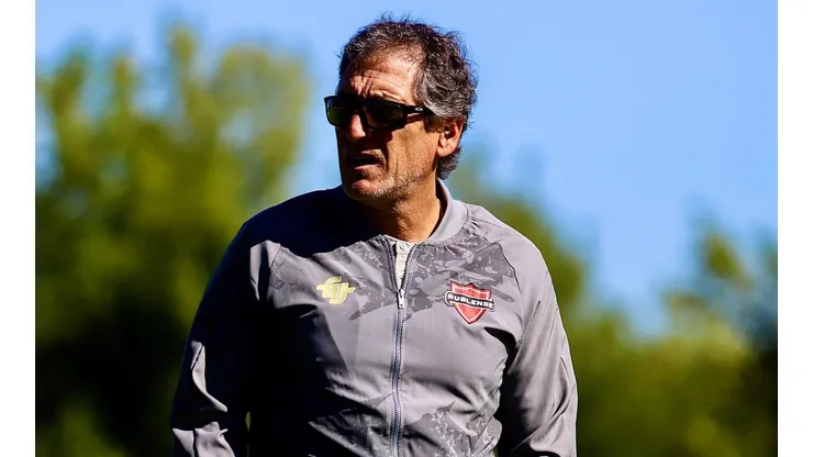 Mario Salas destaca a tres DT que lo marcaron (Foto: Deportivo Ñublense)