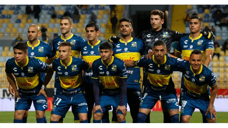 Una de las grandes figuras del Torneo Nacional mira con atención el mercado de pases.
