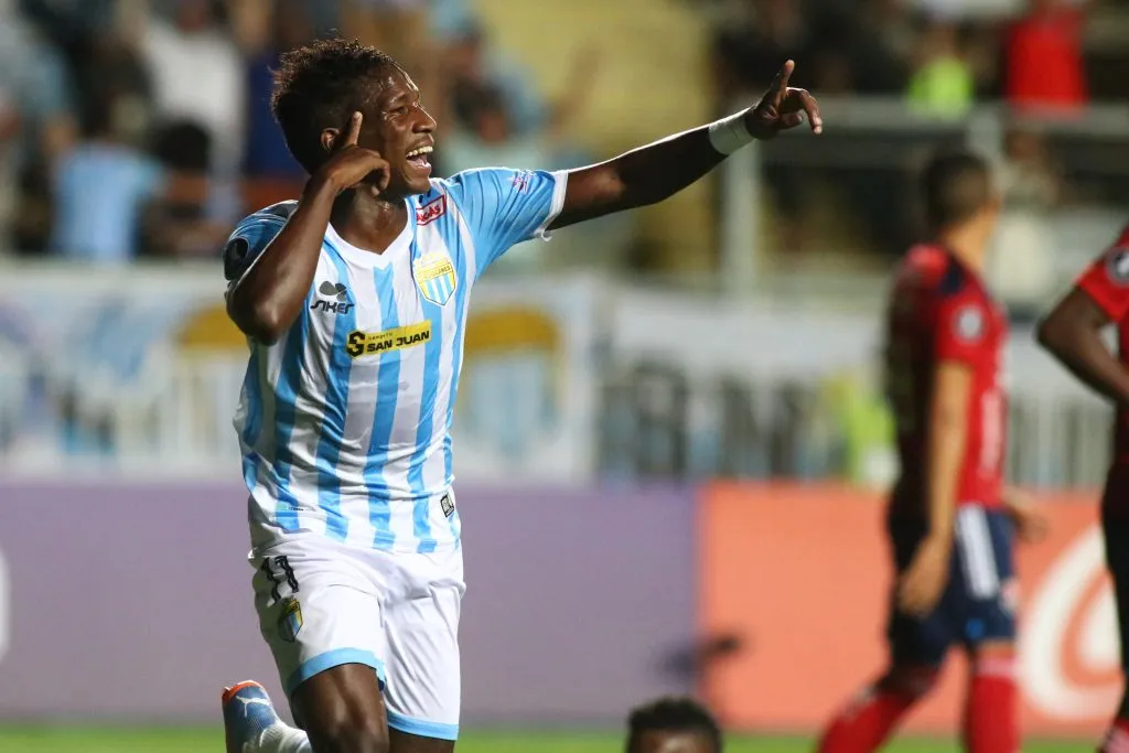 Ñublense se interesa en fichar a Yorman Zapata  (Foto: Photosport)