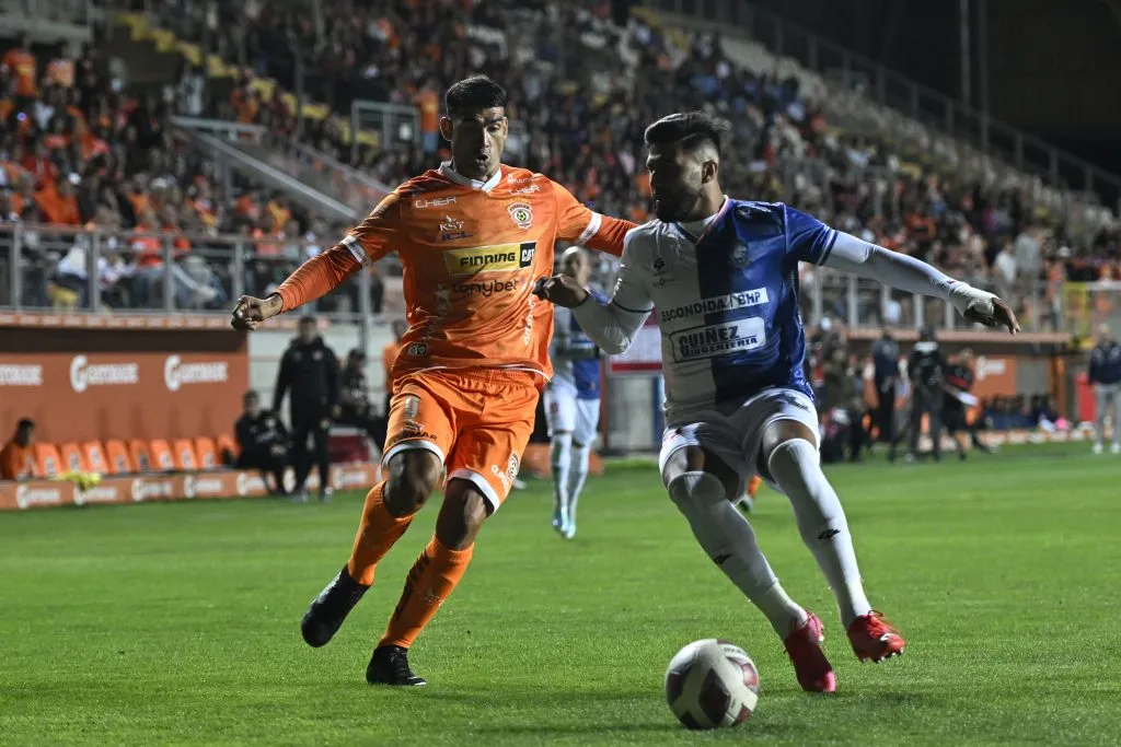 David Escalante buscará otro título en Primera B, esta vez con Curicó Unido (Foto: Photosport)