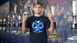 Hormazábal ya fue presentado como nuevo jugador de Universidad de Chile.