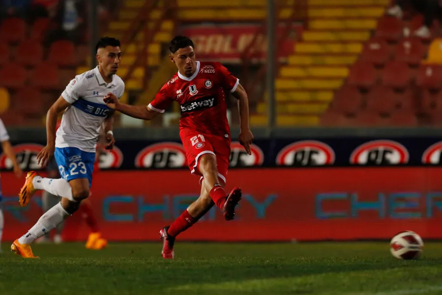 César Pérez es pretendido por la U y por la UC