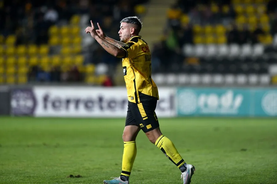 Rodrigo Holgado suma interesados. | Foto: Photosport