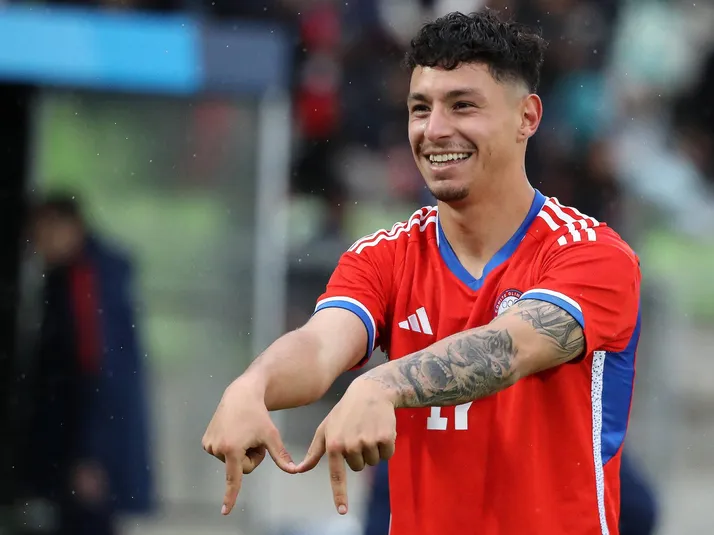 Histórico responde al ninguneo de César Pérez a la U