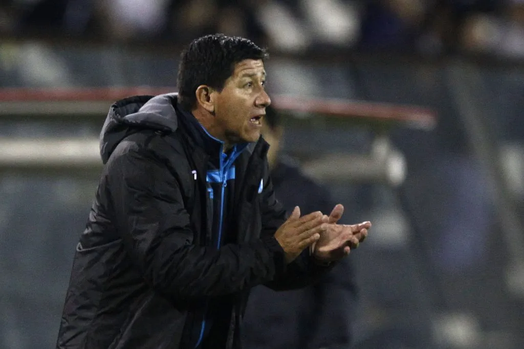 Jaime Vera le entregó todo el favoritismo a Colo Colo para la Supercopa. (Foto: Felipe Zanca/Photosport)