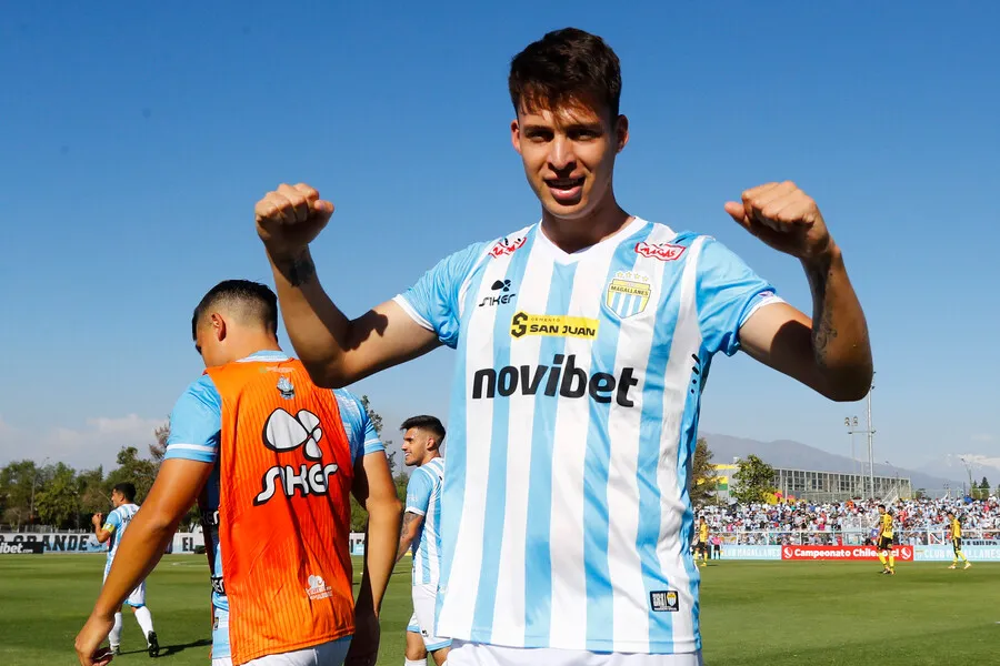 Canales oficializado como nuevo refuerzo de la UC | Foto: Photosport