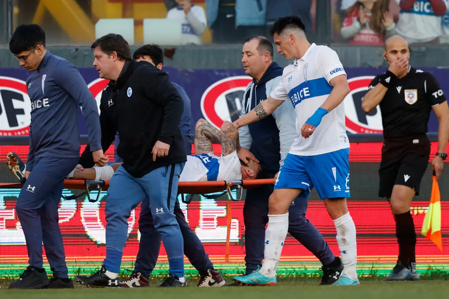 Mena y su lesión en la Universidad Católica | Foto: Photosport