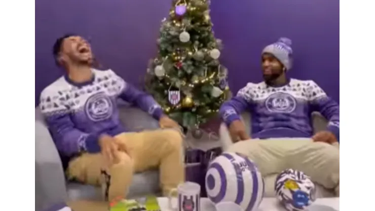 Gabriel Suazo protagonizó cómico momento previo a la Navidad en Toulouse. (Foto: Captura)