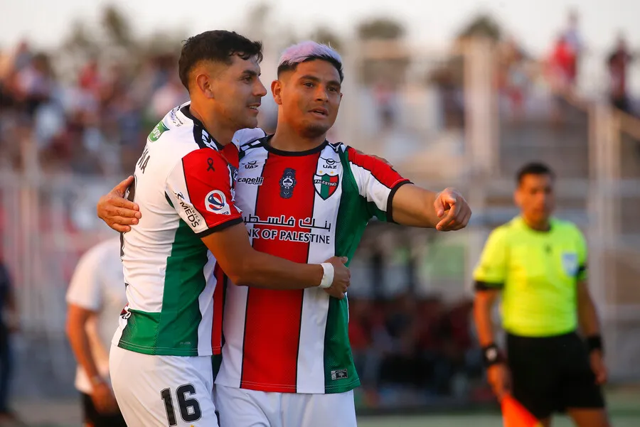 Maxi Salas sonó en Colo Colo como posible refuerzo | Foto: Photosport