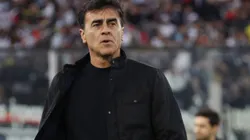 Gustavo Quinteros está muy cerca de llegar a Vélez (Foto: Photosport)