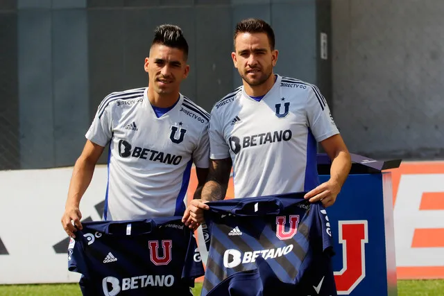 Diciembre de 2022 y eran presentados Matías Zaldivia y Leandro Fernández en el CDA (Photosport)