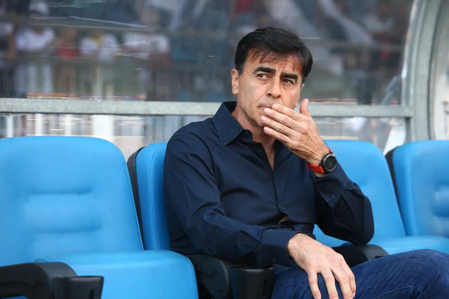 La salida de Gustavo Quinteros sigue siendo tema. | Foto: Photosport