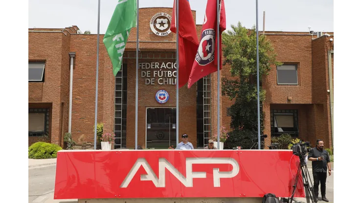 La ANFP critica la decisión de suspender el partido de la U.