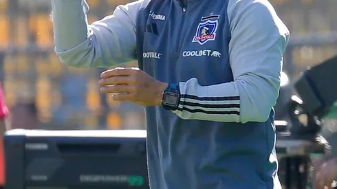 En Colo Colo están a la espera de su nuevo entrenador para la temporada 2024. (Foto: Photosport)